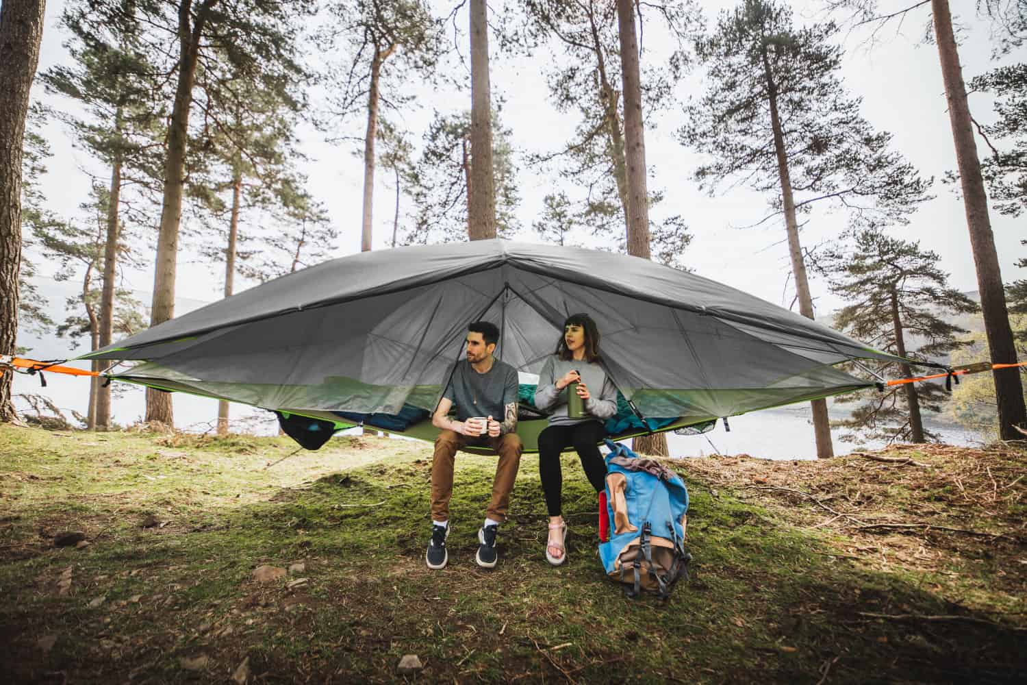 yachtsman living in tents