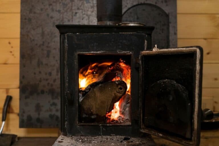 Does a Wood Stove Need a Damper?