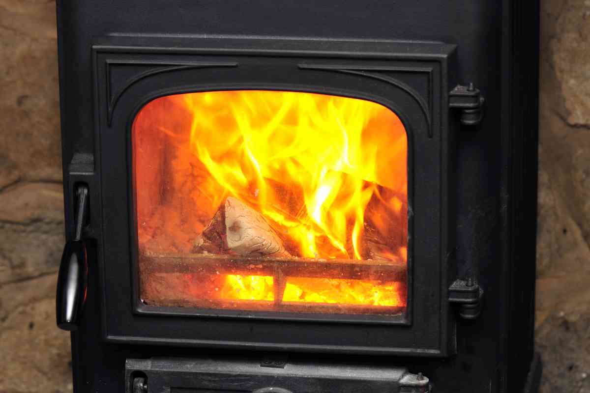 How Hot Do Wood Stoves Get & How Is Too Hot? Freedom Residence