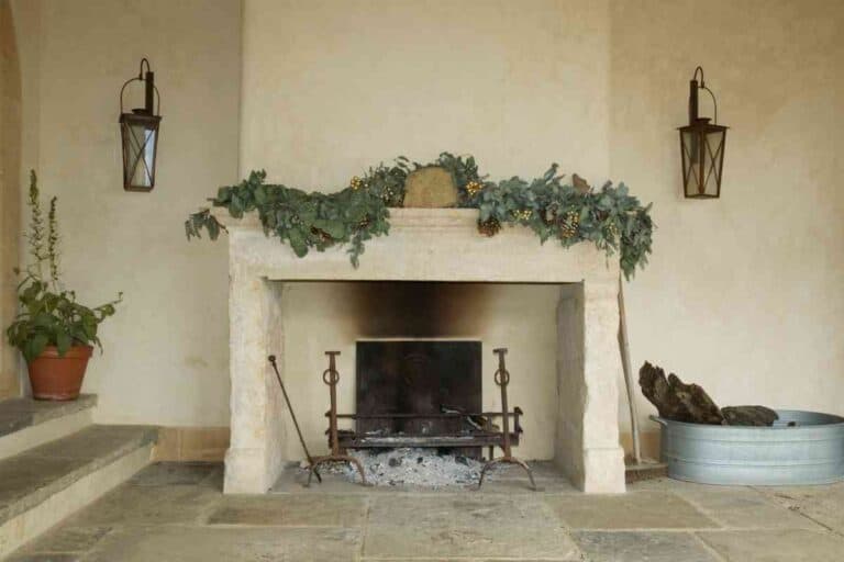 paint-fireplace-bricks-makeoverfireplacetips-foyerremodel-home