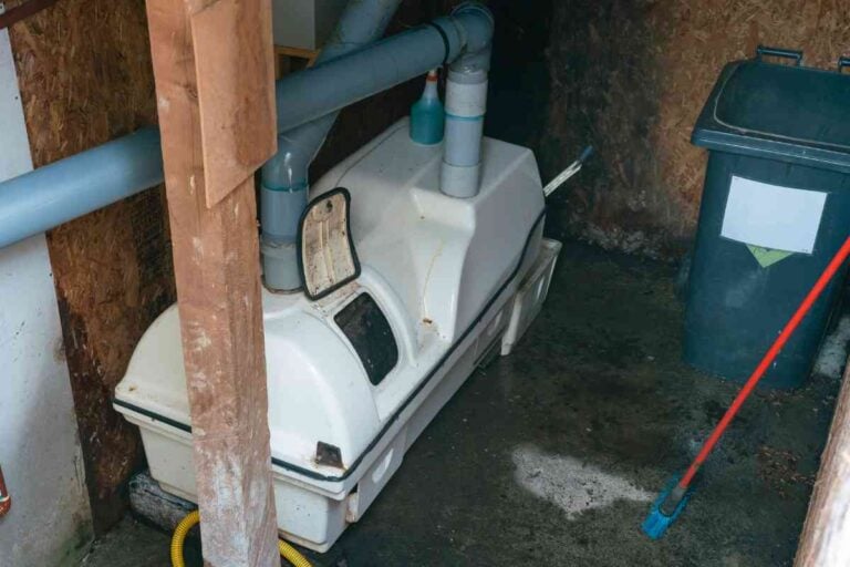 Do Composting Toilets Need Ventilation?
