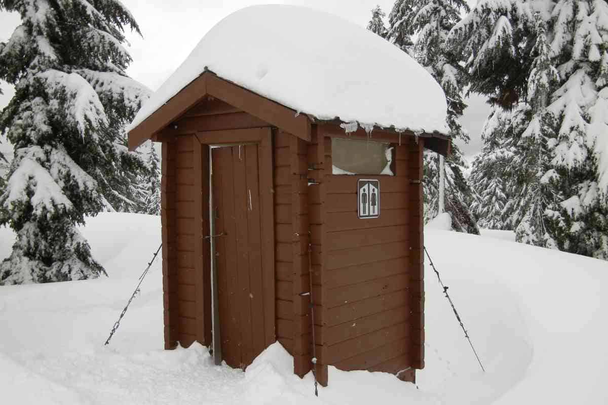 Do Composting Toilets Work In Cold Climates? Freedom Residence